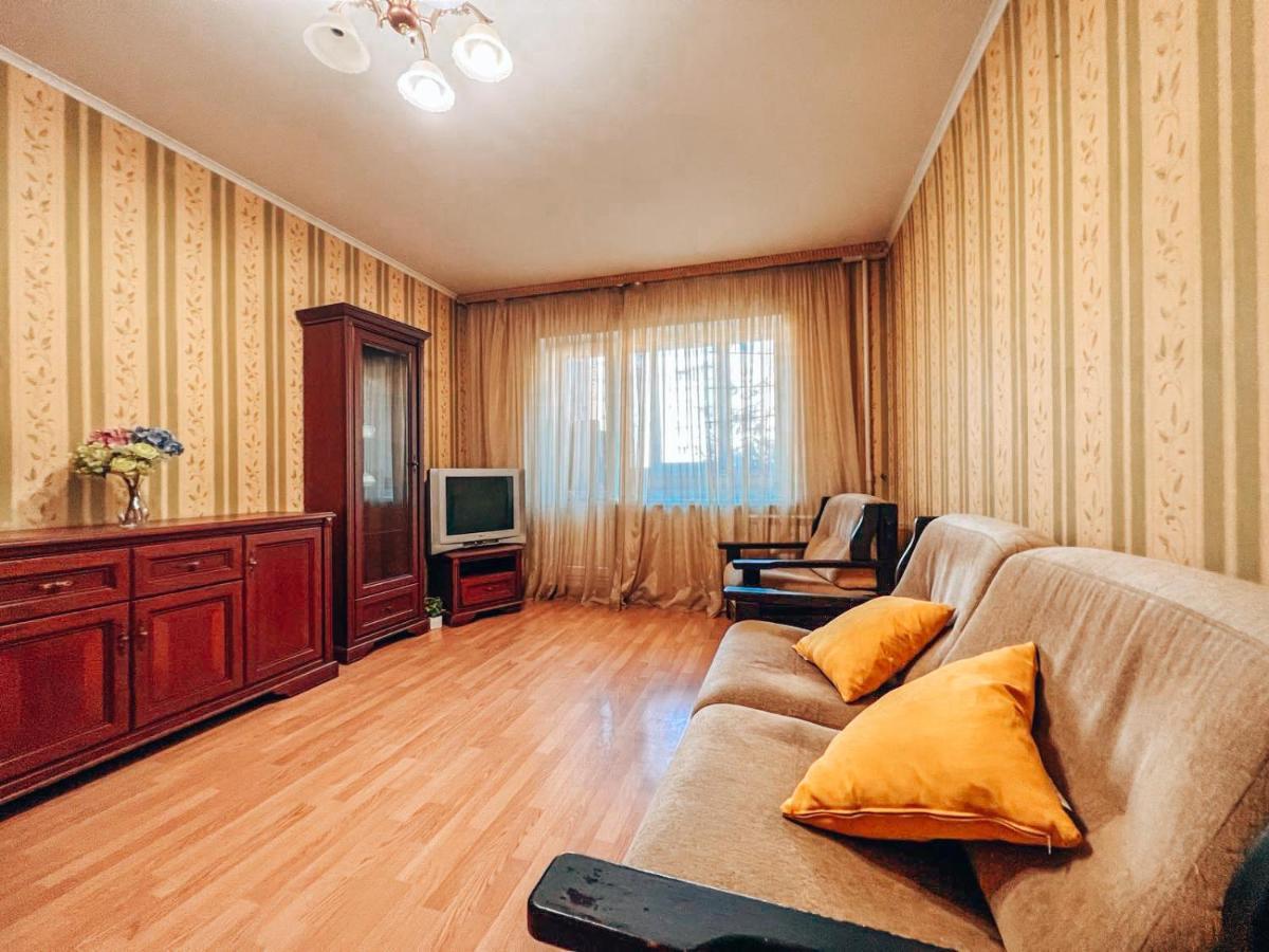 Apartments Near The Exhibition Centre Kyiv Exterior photo